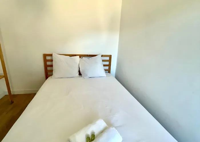 Le Saint Clement, Coeur De 5min De La Gare Nord Apartamento